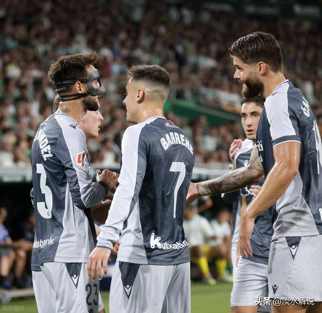 巴塞罗那豪取三分，扩大领先优势